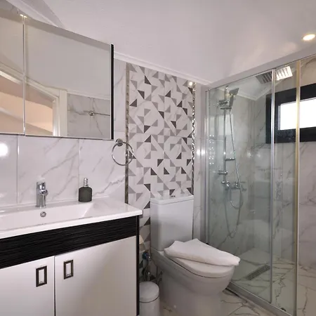 Splendid Vila *
